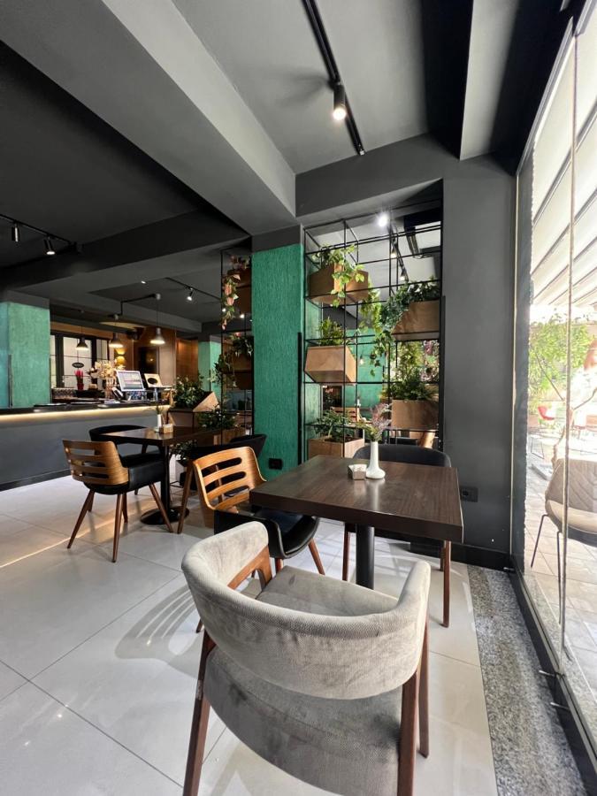 טיראנה Vila 90 Boutique Hotel מראה חיצוני תמונה