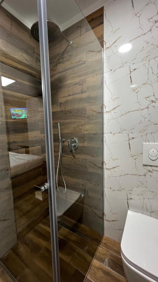 טיראנה Vila 90 Boutique Hotel מראה חיצוני תמונה