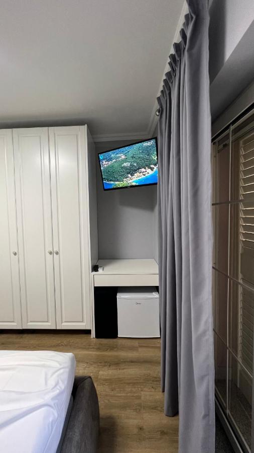 טיראנה Vila 90 Boutique Hotel מראה חיצוני תמונה