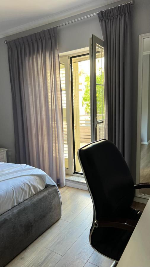 טיראנה Vila 90 Boutique Hotel מראה חיצוני תמונה