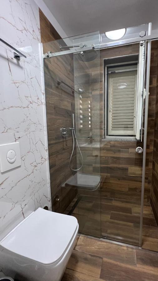 טיראנה Vila 90 Boutique Hotel מראה חיצוני תמונה