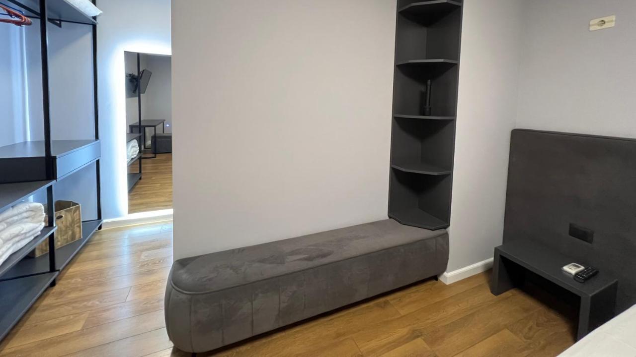 טיראנה Vila 90 Boutique Hotel מראה חיצוני תמונה
