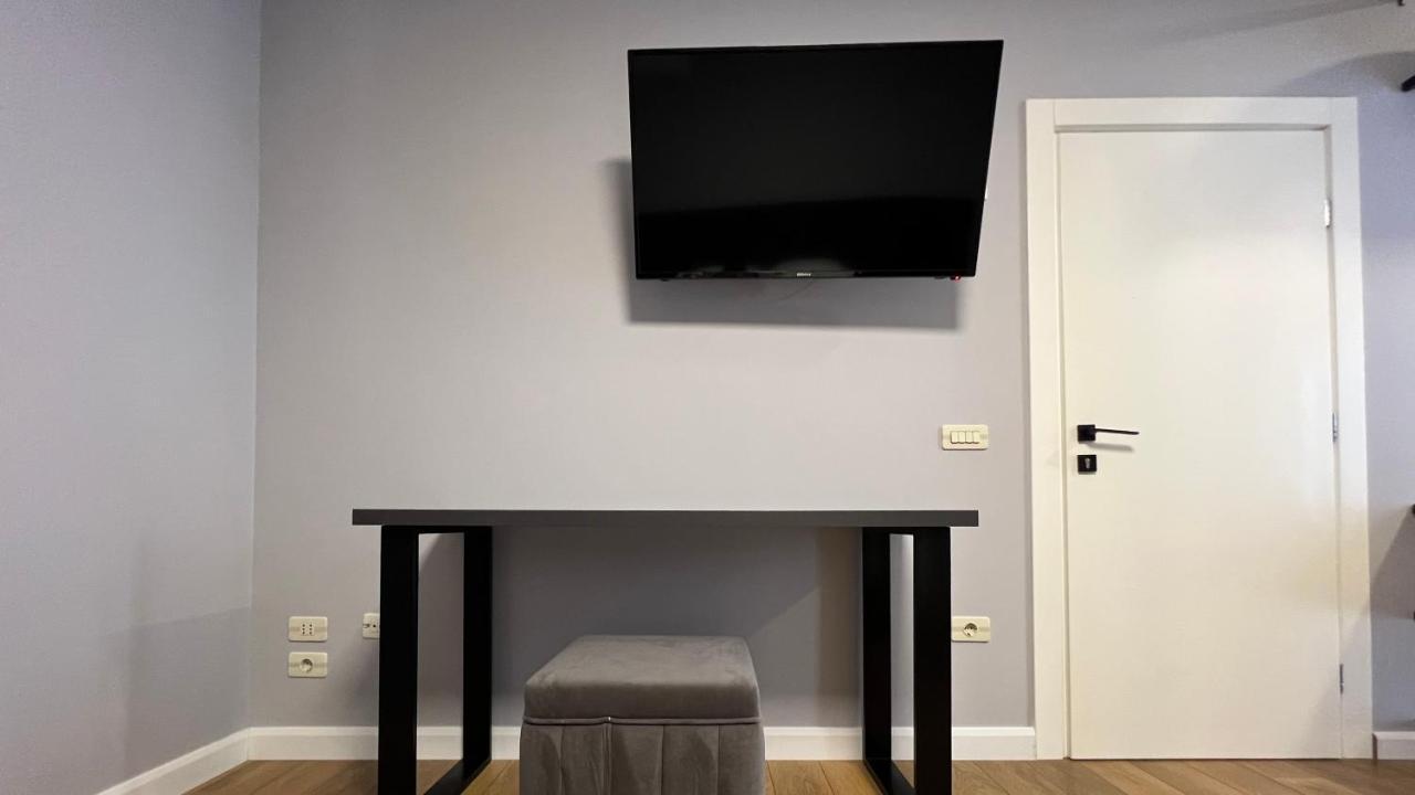 טיראנה Vila 90 Boutique Hotel מראה חיצוני תמונה