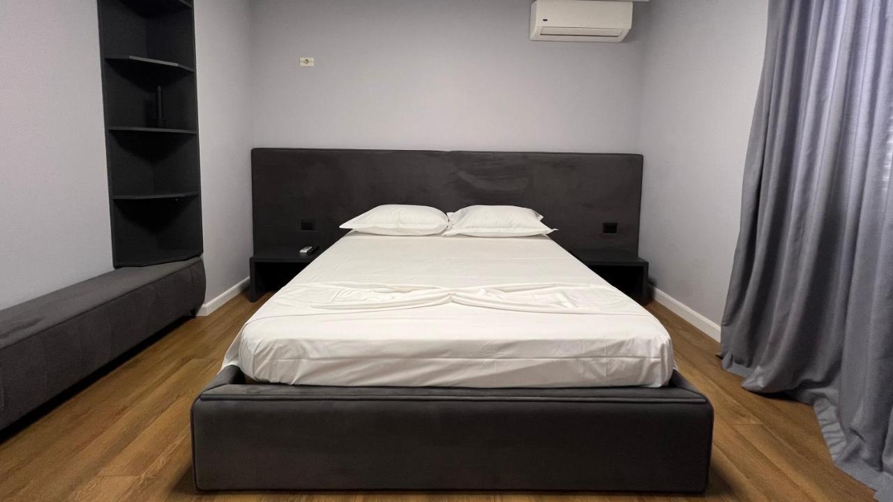 טיראנה Vila 90 Boutique Hotel מראה חיצוני תמונה