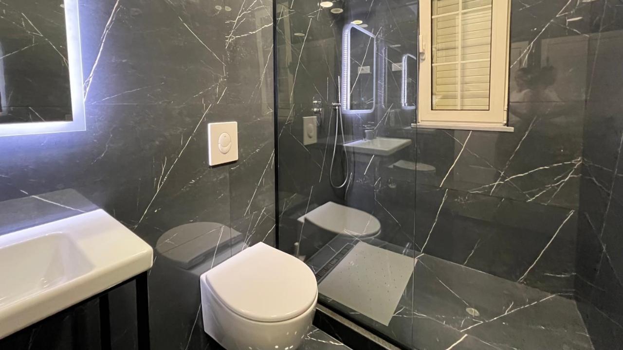 טיראנה Vila 90 Boutique Hotel מראה חיצוני תמונה